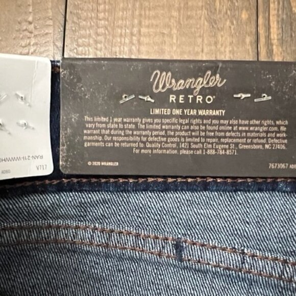 Wrangler Retro Mae Trouser Jeans Mid Rise in Quinn Wide Leg 09MWWNQ - Picture 9 of 9